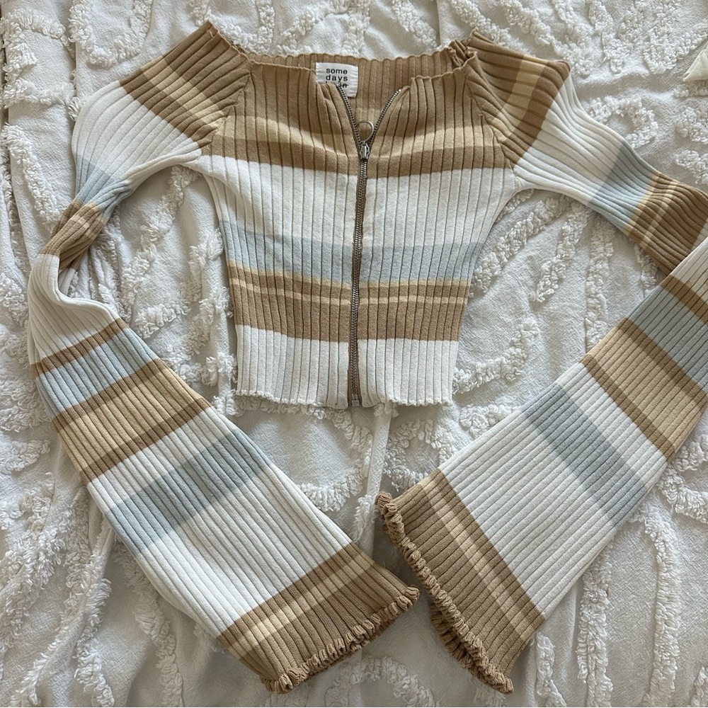 Some days loving zip up long sleeve top
